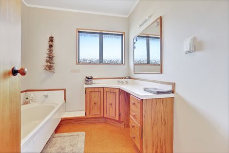 Photo of property in 38 Maclean Street, Cambridge, 3434