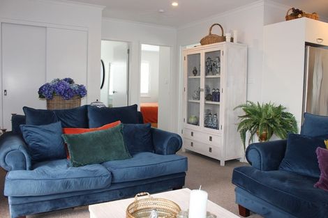 Photo of property in 12 Lance Way, Papamoa, 3118