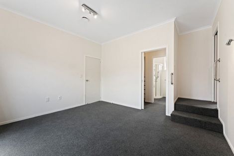 Photo of property in 8 Cambridge Street, Pahiatua, 4910