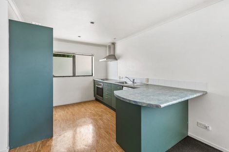 Photo of property in 8/17 Harbour View Road, Te Atatu Peninsula, Auckland, 0610