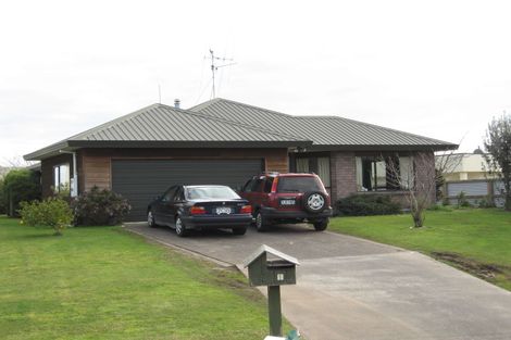 Photo of property in 1 Melfort Place, Nawton, Hamilton, 3200