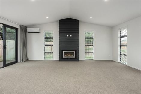 Photo of property in 24 Bridle Way, Omokoroa, 3114