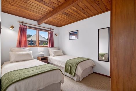 Photo of property in 9 Te Maiki Rise, Russell, 0202