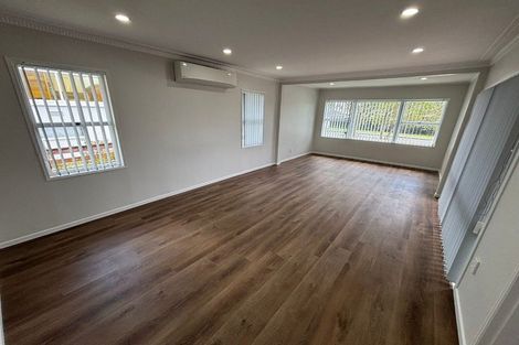 Photo of property in 67 Rogers Road, Manurewa, Auckland, 2102