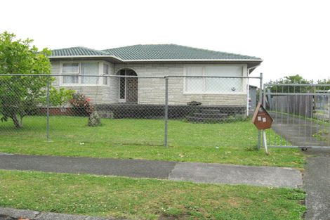 Photo of property in 14 Comet Crescent, Mangere, Auckland, 2022