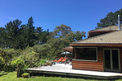 Photo of property in 70 Scott Road, Stanmore Bay, Whangaparaoa, 0932