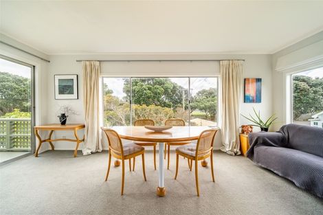 Photo of property in 93 Oroua Street, Eastbourne, Lower Hutt, 5013