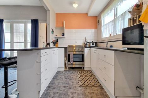 Photo of property in 22 Criterion Street, Bulls, 4818