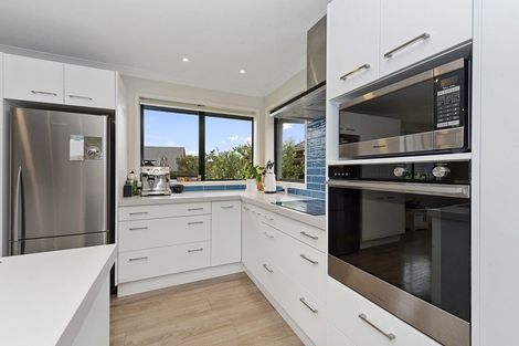 Photo of property in 60 Bramley Drive, Rototuna, Hamilton, 3210