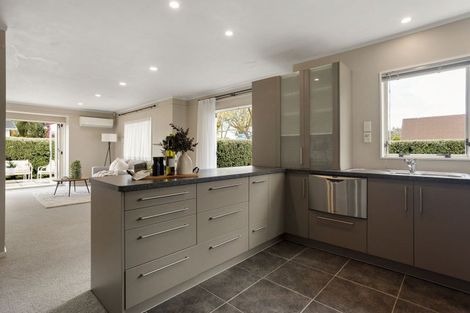 Photo of property in 54 Browning Street, Leamington, Cambridge, 3432