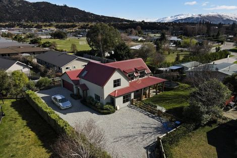 Photo of property in 20 Frye Crescent, Albert Town, Wanaka, 9305