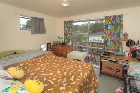 Photo of property in 10 Camphora Place, Ranui, Auckland, 0612