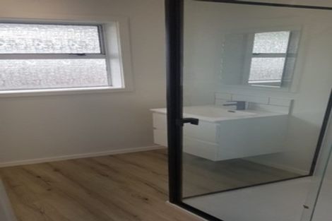 Photo of property in 7 Pinehurst Crescent, Russley, Christchurch, 8042