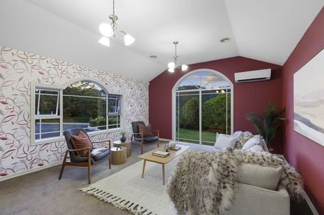 Photo of property in 85 Emerald Hill Drive, Birchville, Upper Hutt, 5018