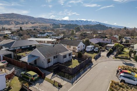 Photo of property in 10 Linrosa Place, Cromwell, 9310