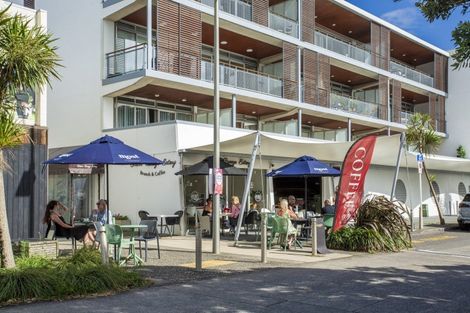 Photo of property in Ocean Breeze Apts, 4107/87 Clyde Road, Browns Bay, Auckland, 0630
