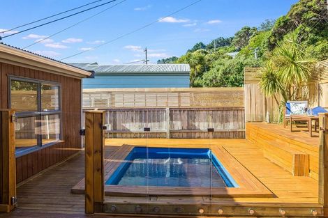 Photo of property in 53 Cluny Road, Plimmerton, Porirua, 5026