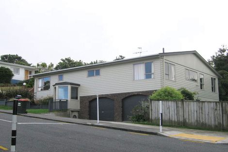 Photo of property in 25 Padnell Crescent, Paparangi, Wellington, 6037