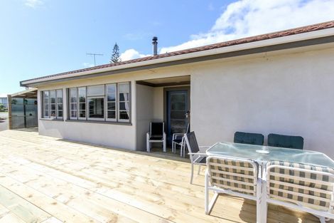 Photo of property in 8 Newbury Place, Waitara, 4320