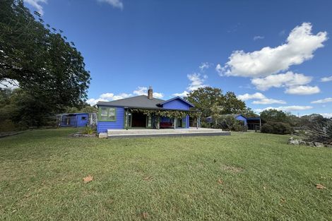 Photo of property in 126 Oneriri Road, Kaiwaka, 0573