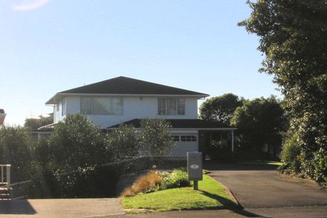 Photo of property in 2 Frimley Terrace, Waikanae Beach, Waikanae, 5036