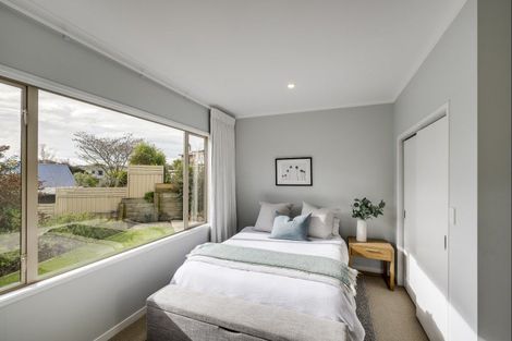 Photo of property in 6 Burbury Ridge, Havelock North, 4130