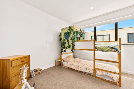 Photo of property in 4/2 Brandon Road, Glen Eden, Auckland, 0602