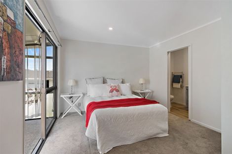 Photo of property in 2/8 Coates Road, Papatoetoe, Auckland, 2025