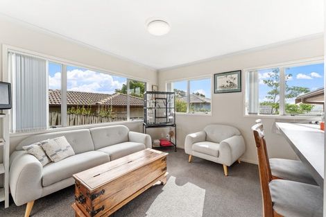 Photo of property in 32 Driftwood Drive, Red Beach, 0932