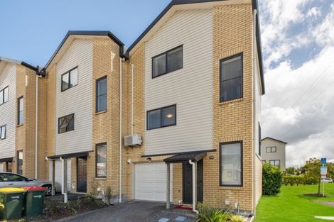 Photo of property in St Claire Village, 60/172 Mcleod Road, Te Atatu South, Auckland, 0610