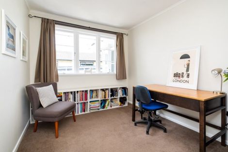 Photo of property in 30 Reynolds Road, Havelock North, 4130