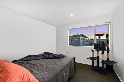 Photo of property in 8/45a Swanson Road, Henderson, Auckland, 0610