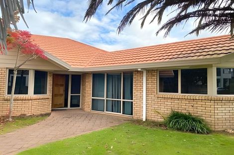 Photo of property in 11 Ayrshire Drive, Grandview Heights, Hamilton, 3200