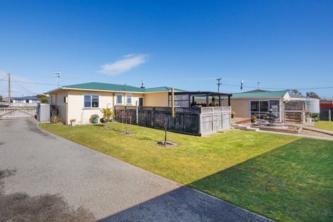 Photo of property in 69 Seabury Avenue, Foxton Beach, Foxton, 4815