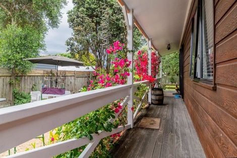 Photo of property in 30b Rangihiroa Street, Waikanae Beach, Waikanae, 5036