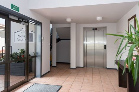 Photo of property in 2/5 Cook Street, Howick, Auckland, 2014