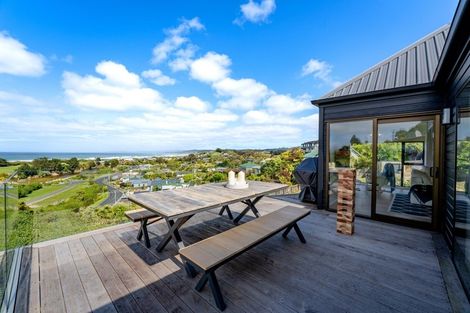 Photo of property in 35 Seaview Road, Brighton, Dunedin, 9035