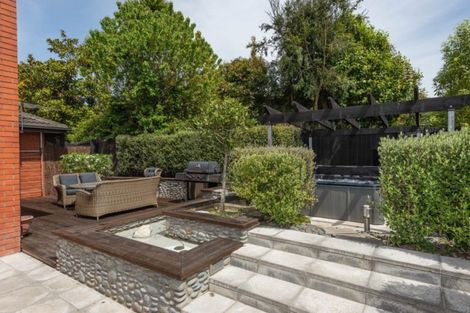 Photo of property in 1 Abberfield Lane, St Albans, Christchurch, 8014