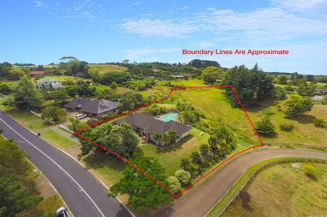 Photo of property in 21 Polo Prince Drive, Totara Park, Manurewa, 2576