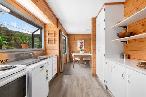 Photo of property in 47 Albatross Close, Whitby, Porirua, 5024