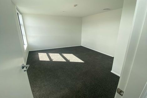 Photo of property in 2a Gibbons Street, Upper Hutt Central, Upper Hutt, 5018