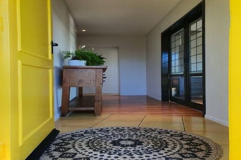 Photo of property in 8 Toporoa View, Ascot Park, Porirua, 5024