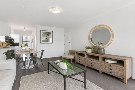 Photo of property in 2/16 Inkerman Street, Onehunga, Auckland, 1061