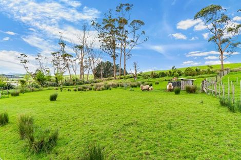 Photo of property in 15 Massey Road, Waipu, 0582