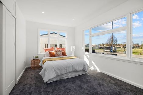 Photo of property in 325 Wainoni Road, Avondale, Christchurch, 8061