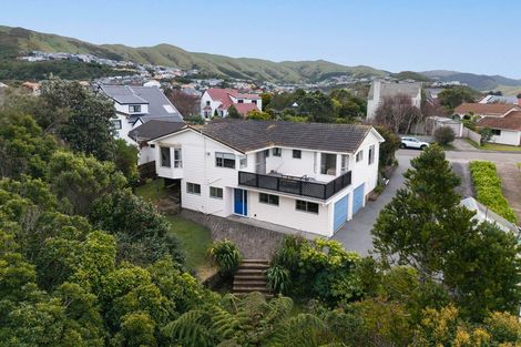 Photo of property in 10 Mallard Grove, Churton Park, Wellington, 6037