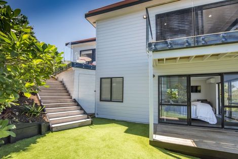 Photo of property in 2/26 Tizard Road, Birkenhead, Auckland, 0626