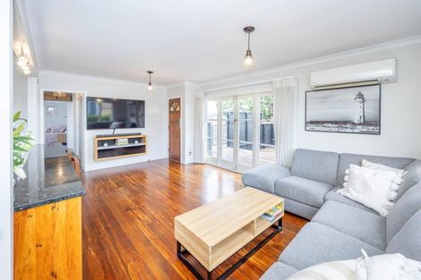 Photo of property in 6 Ross View Terrace, Dinsdale, Hamilton, 3204