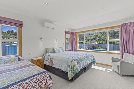 Photo of property in 36 Kent Street, Picton, 7220