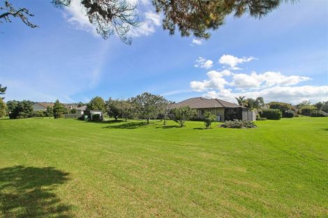Photo of property in 8 Millbrook Drive, Waiuku, 2683